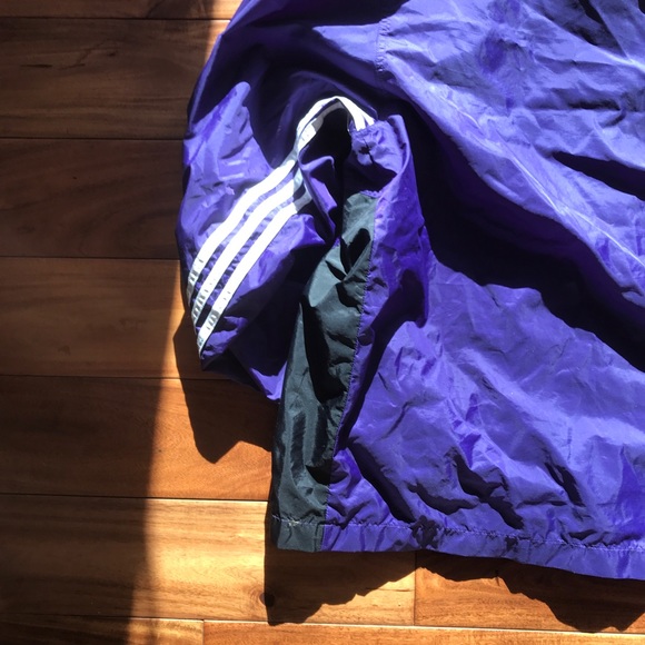 WESTERN UNIVERSITY X ADIDAS WINDBREAKER - Picture 7 of 10